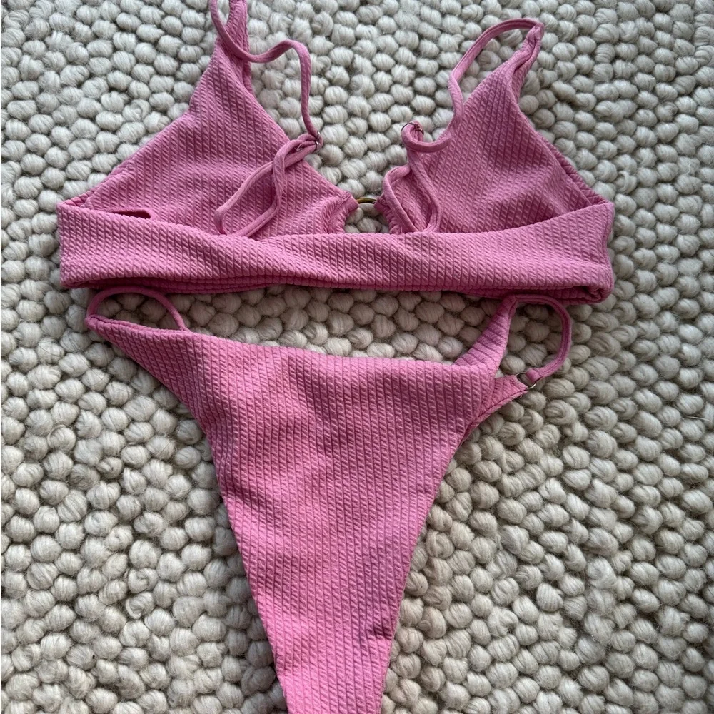 SHEIN Pink Ribbed Bikini Set - Picture 3 of 3